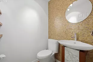1805 NE Halsey St, Portland, OR 97232 - Photo 12