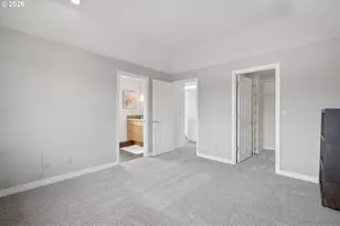 1805 NE Halsey St, Portland, OR 97232 - Photo 20