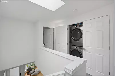 1805 NE Halsey St, Portland, OR 97232 - Photo 18