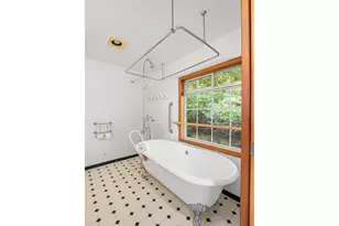 140 SE Bayview Ave, Depoe Bay, OR 97341 - Photo 26