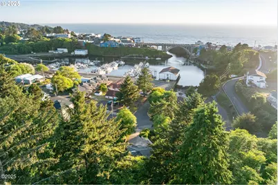 140 SE Bayview Ave, Depoe Bay, OR 97341 - Photo 42