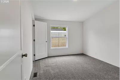 1400 Candlelight Dr #209, Eugene, OR 97402 - Photo 18