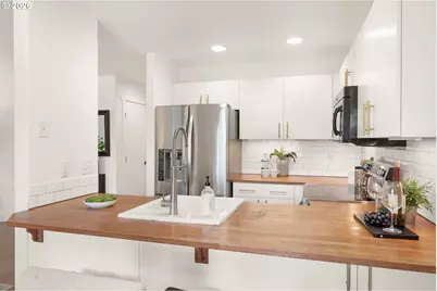 6616 N Montana Ave, Portland, OR 97217 - Photo 14