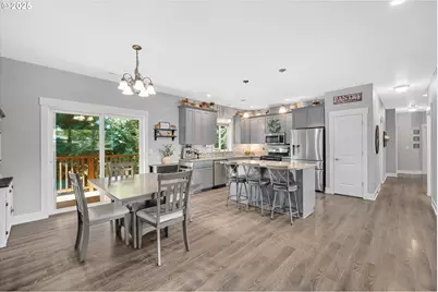 1194 SW Maple St, Dallas, OR 97338 - Photo 6