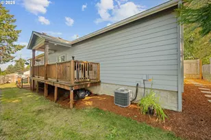 1194 SW Maple St, Dallas, OR 97338 - Photo 26