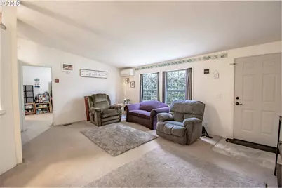 700 N Mill St #1, Creswell, OR 97426 - Photo 2