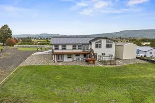 277 W Sunny Sands Rd, Cathlamet, WA 98612 - Photo 8