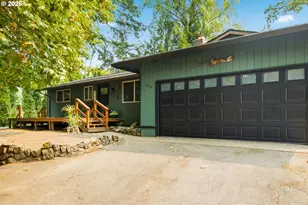 6262 SW Canby St, Portland, OR 97219 - Photo 2