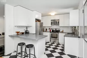 11507 SE Yamhill St, Portland, OR 97216 - Photo 4