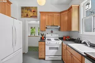 2042 SE Ankeny St, Portland, OR 97214 - Photo 14