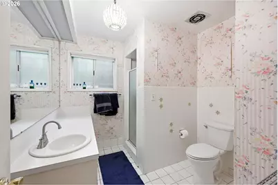 2555 SW Sunset Blvd, Portland, OR 97239 - Photo 14