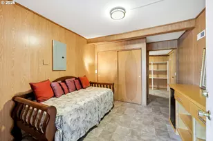 2555 SW Sunset Blvd, Portland, OR 97239 - Photo 14
