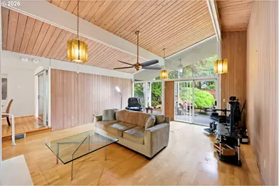 2555 SW Sunset Blvd, Portland, OR 97239 - Photo 4