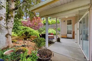 2555 SW Sunset Blvd, Portland, OR 97239 - Photo 18
