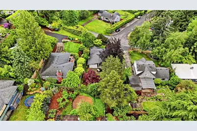 2555 SW Sunset Blvd, Portland, OR 97239 - Photo 24