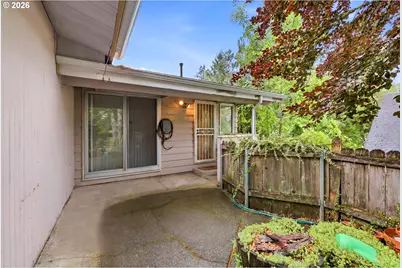 2555 SW Sunset Blvd, Portland, OR 97239 - Photo 22