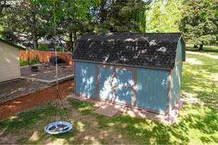 2725 SE Hollyhock Ct, Hillsboro, OR 97123 - Photo 28