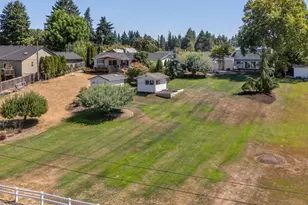 1195 NW Garibaldi St, Hillsboro, OR 97124 - Photo 42