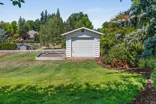 1195 NW Garibaldi St, Hillsboro, OR 97124 - Photo 40