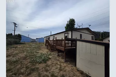 317 Applegate Ave, Drain, OR 97435 - Photo 8