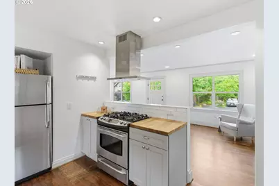 1584 N Prescott St, Portland, OR 97217 - Photo 16