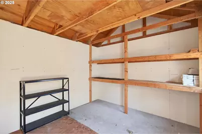 59227 Westshire Ln, Saint Helens, OR 97051 - Photo 30