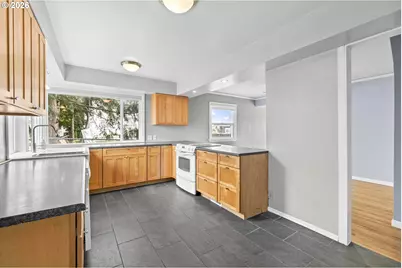 2412 E 6th St, Vancouver, WA 98661 - Photo 16