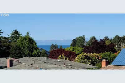 309 S Hazel St, Brookings, OR 97415 - Photo 4