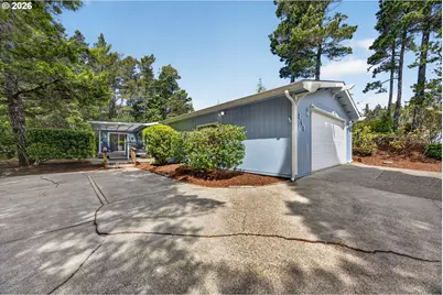 249 Munsel Creek Loop, Florence, OR 97439 - Photo 2