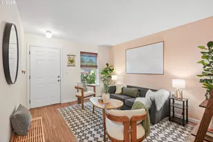 6677 N Columbia Way, Portland, OR 97203 - Photo 2