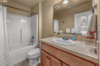 18262 SW Santoro Dr, Beaverton, OR 97007 - Photo 38