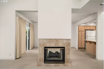 370 Magnolia Dr, Creswell, OR 97426 - Photo 8