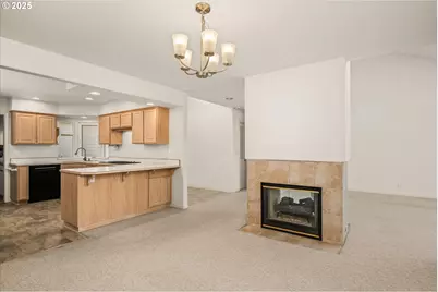 370 Magnolia Dr, Creswell, OR 97426 - Photo 14