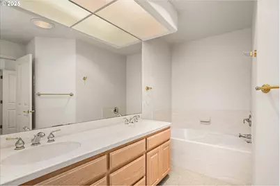 370 Magnolia Dr, Creswell, OR 97426 - Photo 24