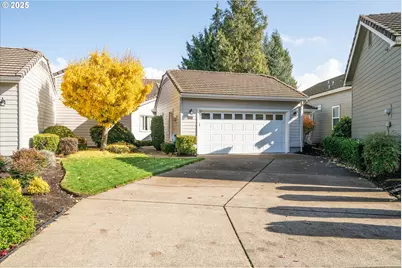 370 Magnolia Dr, Creswell, OR 97426 - Photo 1