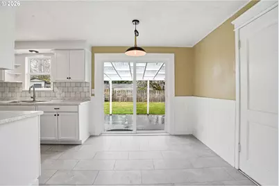 12306 SE 1st St, Vancouver, WA 98660 - Photo 14