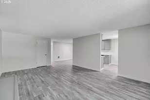 1829 NE 23rd Ct, Hillsboro, OR 97124 - Photo 4
