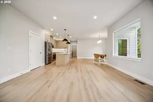 937 Edinburgh Ct, Kelso, WA 98626 - Photo 10