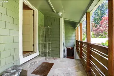 9224 SW 26th Ave, Portland, OR 97219 - Photo 22