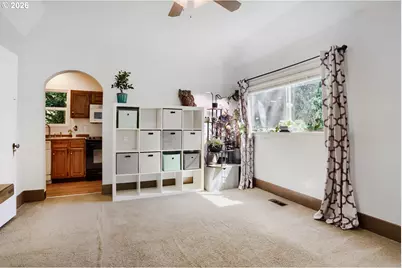 9224 SW 26th Ave, Portland, OR 97219 - Photo 12