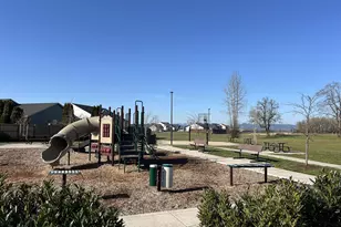 1429 Gladiola Dr, Junction City, OR 97448 - Photo 40