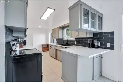 20700 SW Cherry Hill Rd, Sheridan, OR 97378 - Photo 14