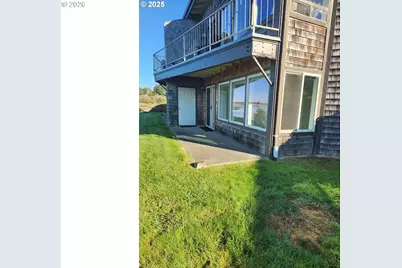 1040 Bay St #14, Florence, OR 97439 - Photo 36