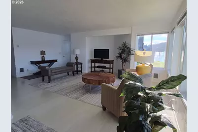 1040 Bay St #14, Florence, OR 97439 - Photo 16
