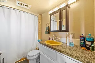 217 Poplar St, Milton-Freewater, OR 97862 - Photo 8