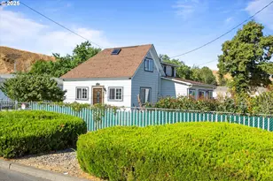 217 Poplar St, Milton-Freewater, OR 97862 - Photo 4