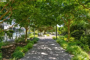 3570 S River Pkwy, Portland, OR 97239 - Photo 36