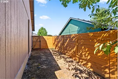 1033 Ash Grove Loop, Creswell, OR 97426 - Photo 26