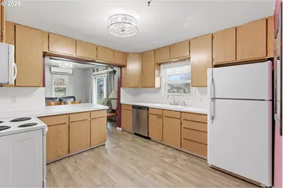 403 Queen Ave, Pe Ell, WA 98572 - Photo 8