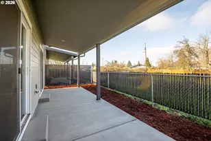 364 19th St, Springfield, OR 97477 - Photo 18